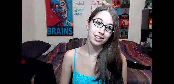  6cam.biz amateur alexxxcoal fingering herself on live webcam